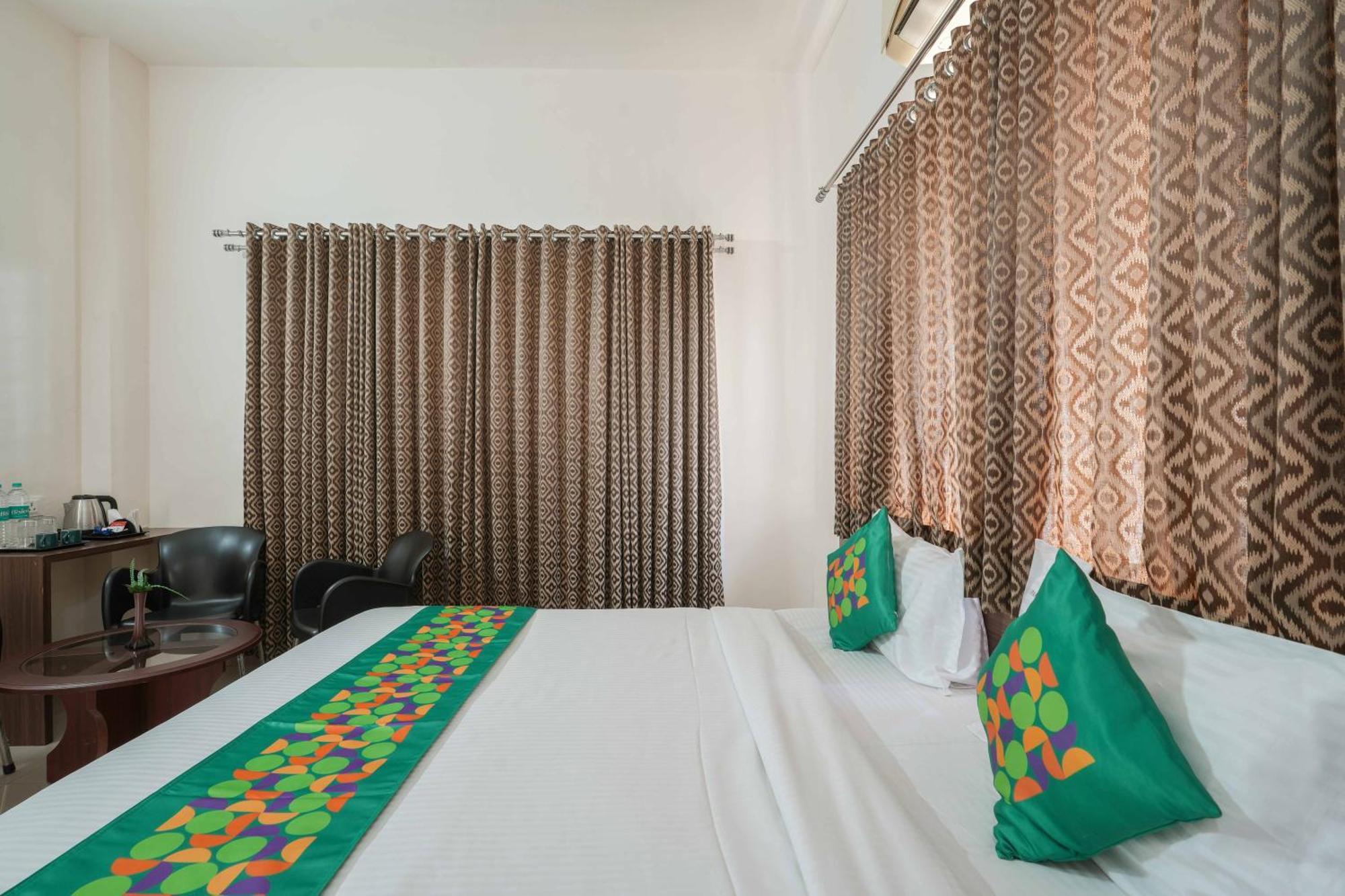 Treebo Pappilon Palace - Pvs Circle Mangalore Exterior foto