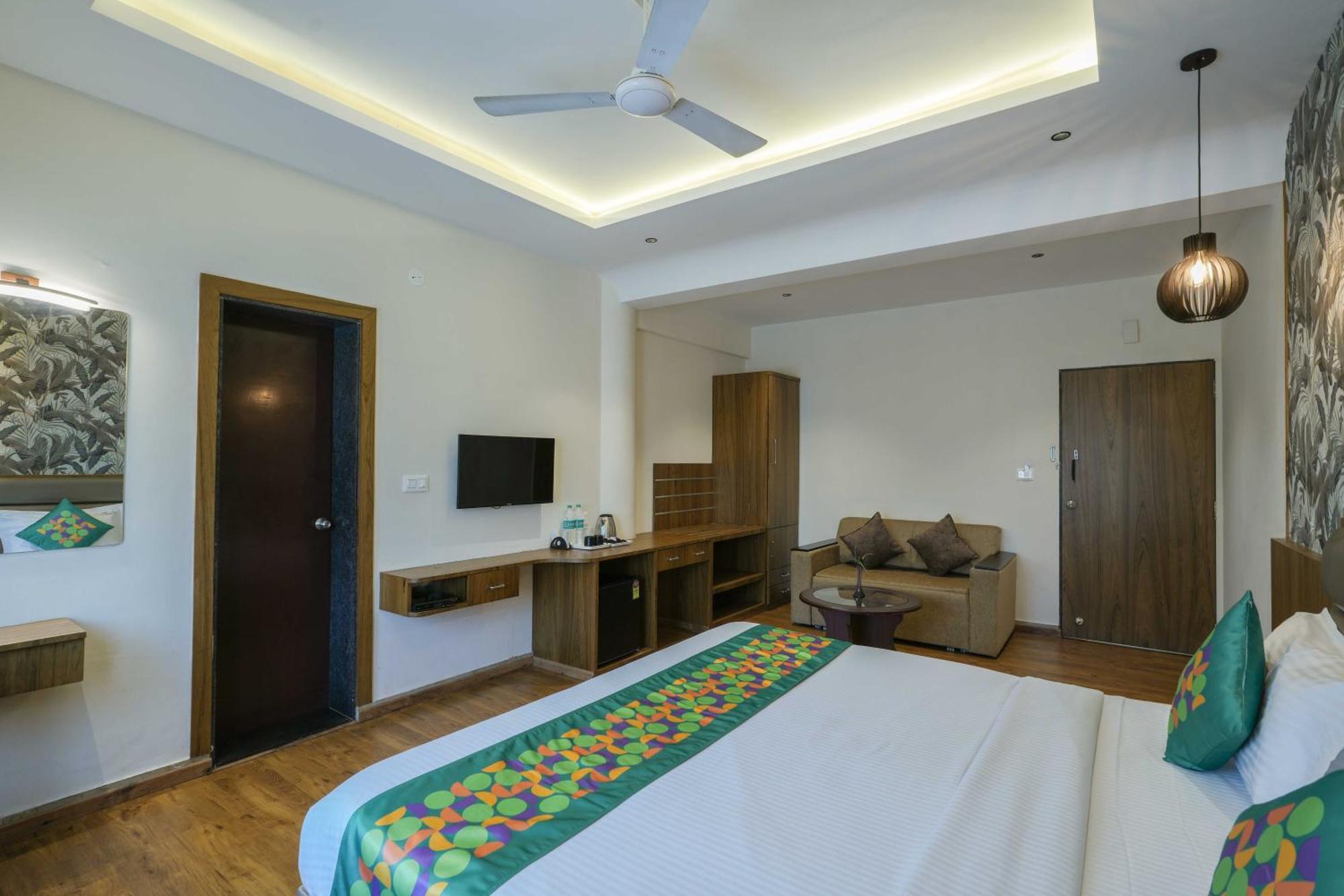 Treebo Pappilon Palace - Pvs Circle Mangalore Exterior foto